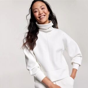 NWT CALIA by Carrie Underwood Scuba Funnel Neck Sweatshirt - Cloud Cover